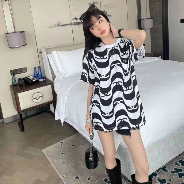 wavy pattern short-sleeved women 2021 summer new korean print blouse loose and thin fashion t-shirt web celebrity style, White
wavy pattern short-sleeved women 2021 summer new korean print blouse loose and thin fashion t-shirt web celebrity style, White