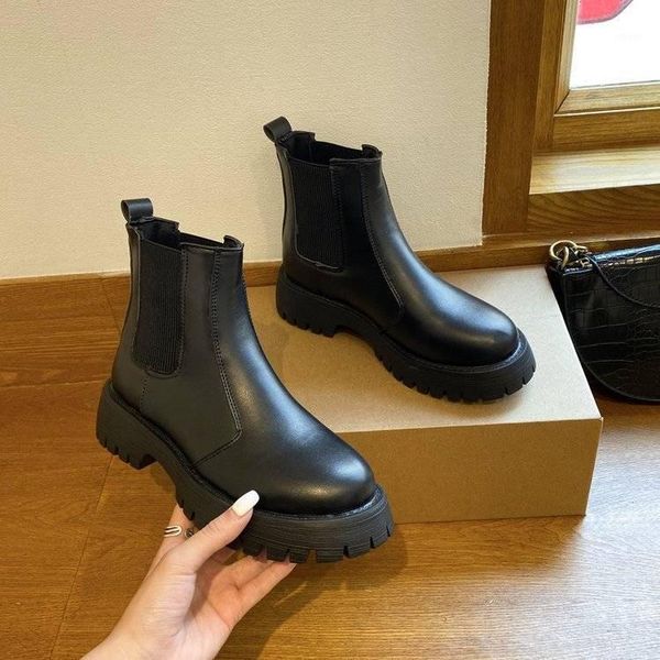 boots 2021 fashion women warm winter 4cm heel for woman platform black basic slip on shoes botas1
boots 2021 fashion women warm winter 4cm heel for woman platform black basic slip on shoes botas1