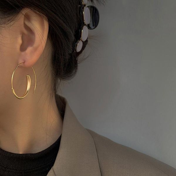 hoop & huggie earrings for women 2021 korean fashion clip on gold dangle trend earring retro jewelry, Golden;silver
hoop & huggie earrings for women 2021 korean fashion clip on gold dangle trend earring retro jewelry, Golden;silver