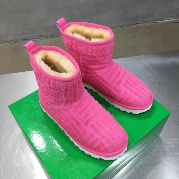 new winter luxury brand woman warm plush boots towel bread snow boots thick sole flat shoes slip on fur designer pillow boot, Black
new winter luxury brand woman warm plush boots towel bread snow boots thick sole flat shoes slip on fur designer pillow boot, Black