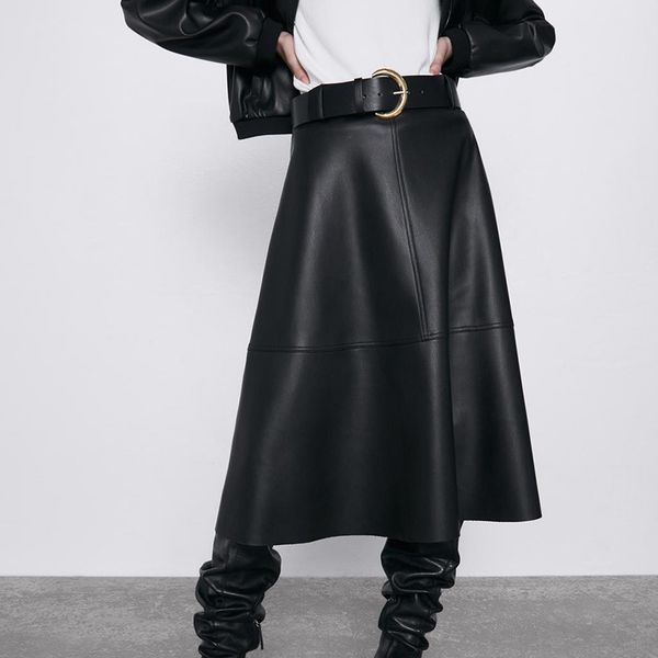 style autumn winter pu leather skirt metal splicing a- line skirt womens within belt midi pu leather skirt women 210514, Black
style autumn winter pu leather skirt metal splicing a- line skirt womens within belt midi pu leather skirt women 210514, Black