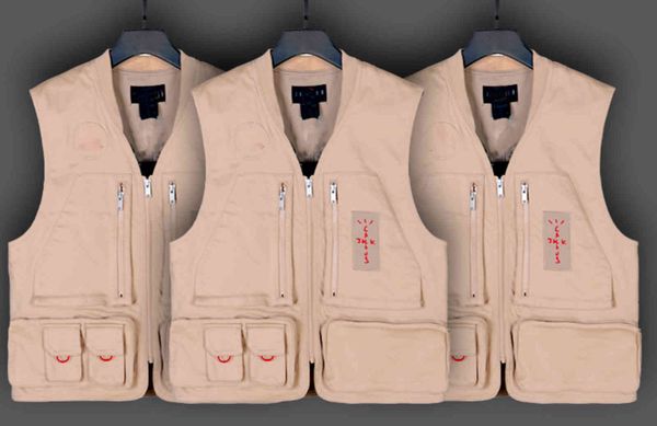 fashiondemon scott *travis joint aj6 loose casual embroidery outdoor tactical vest multi pocket vest coat fashion, Black;white
fashiondemon scott *travis joint aj6 loose casual embroidery outdoor tactical vest multi pocket vest coat fashion, Black;white