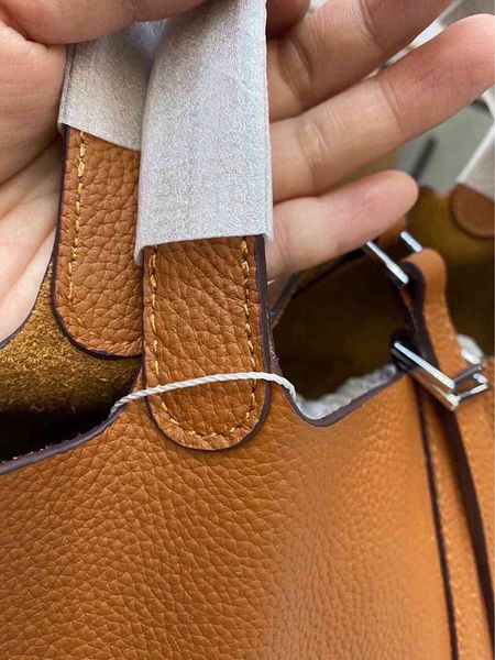 factory outlet new women's litchi pattern kraft vegetable basket handbag with liner dual purpose
factory outlet new women's litchi pattern kraft vegetable basket handbag with liner dual purpose