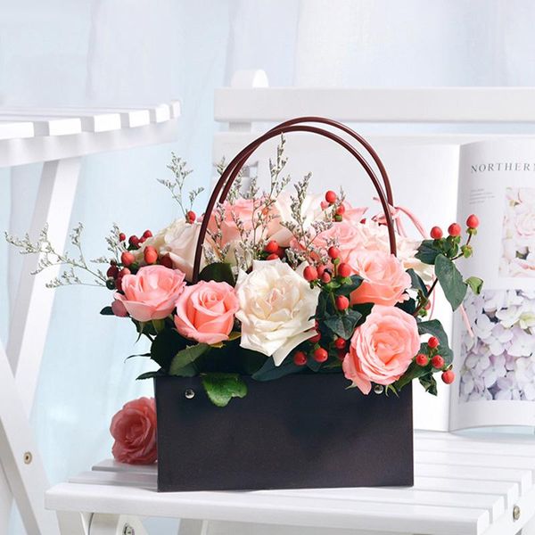 flower packaging box portable bouquet folding pvc material for wedding home birthday party gift wrap
flower packaging box portable bouquet folding pvc material for wedding home birthday party gift wrap