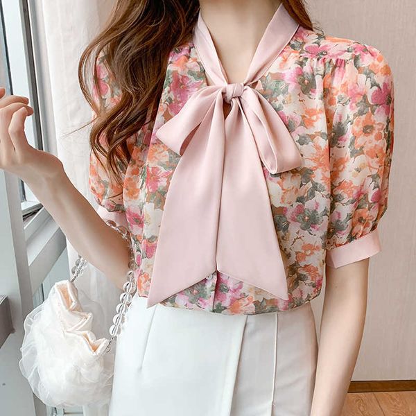 summer korean fashion silk woman shirts satin office lady short sleeve buttoned shirt plus size xxl ladies blouse 210531, White
summer korean fashion silk woman shirts satin office lady short sleeve buttoned shirt plus size xxl ladies blouse 210531, White