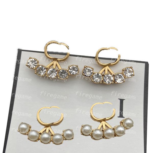 letters scalloped stud earrings diamond pearl womens studs classic distressed copper style earrings, Golden;silver
letters scalloped stud earrings diamond pearl womens studs classic distressed copper style earrings, Golden;silver