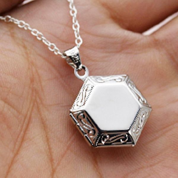 pendant necklaces hexagonal necklace mini po locket romantic memory, Silver
pendant necklaces hexagonal necklace mini po locket romantic memory, Silver