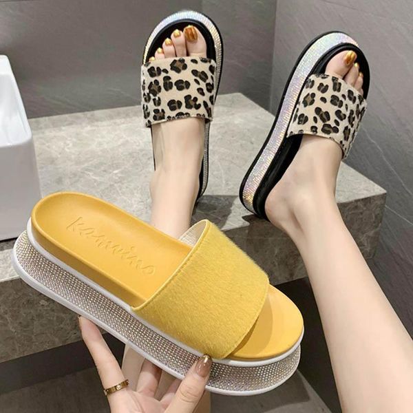 slippers chic leopard nubuck leather women pantufa plarform sandals muffins shoes flip flops crystal elevated slides 2021, Black
slippers chic leopard nubuck leather women pantufa plarform sandals muffins shoes flip flops crystal elevated slides 2021, Black