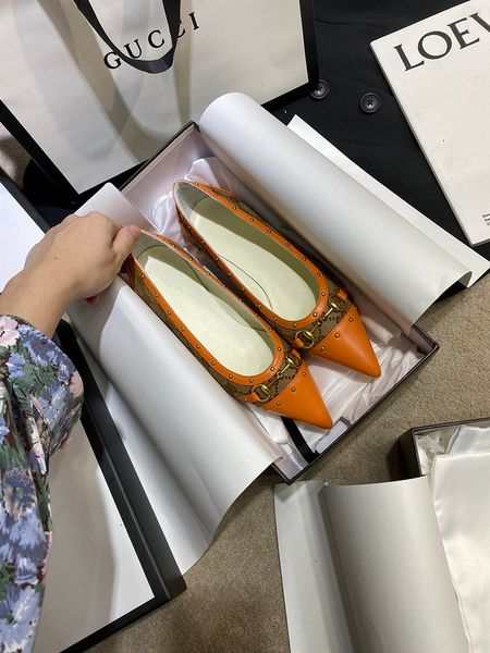82vm women high heels sandals slippers mules slides pumps loafers ballerinas sneakers dress shoes, Black;white
82vm women high heels sandals slippers mules slides pumps loafers ballerinas sneakers dress shoes, Black;white