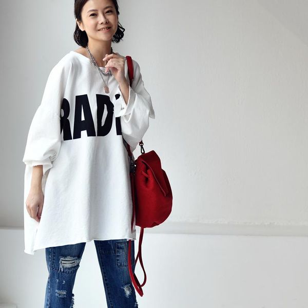 women's t-shirt micoco t8339c leisure art do old rough edge oversize letterprint round neck long sleeves, White
women's t-shirt micoco t8339c leisure art do old rough edge oversize letterprint round neck long sleeves, White