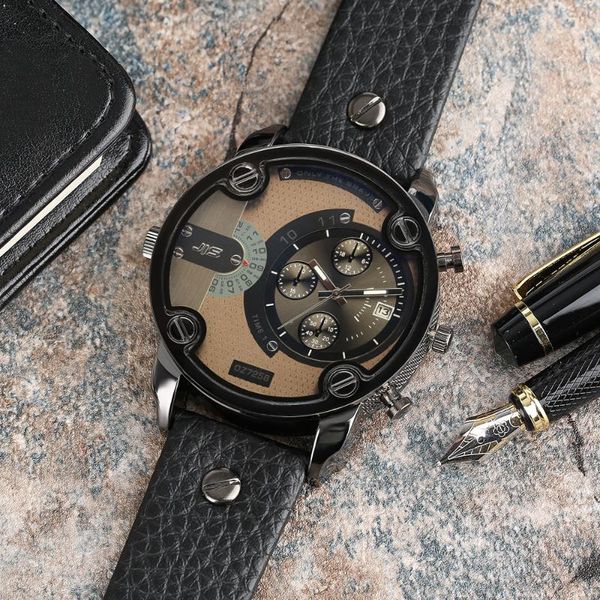 wristwatches women male quartz wrist watch latest leather strap ladies watches luxury present, Slivery;brown
wristwatches women male quartz wrist watch latest leather strap ladies watches luxury present, Slivery;brown