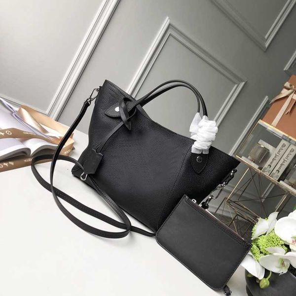 fashion genuine leather size tote shoulder bag classic letter women luxurys designers handbag shopping carrier, d039
fashion genuine leather size tote shoulder bag classic letter women luxurys designers handbag shopping carrier, d039