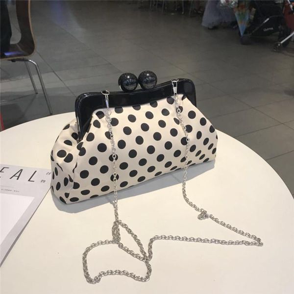 women's handbag retro clip buckle shoulder bag crossbody hasp tote chain polka dots evening bags
women's handbag retro clip buckle shoulder bag crossbody hasp tote chain polka dots evening bags