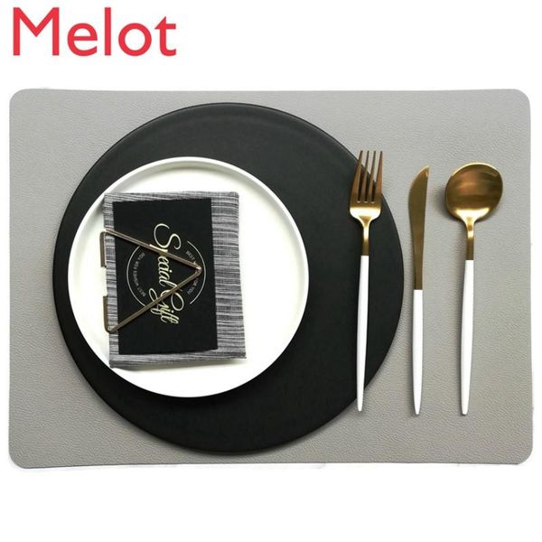 model room modern minimalist cutlery set exhibition hall american table black and white pizza plate minority gift giving dishes & plates
model room modern minimalist cutlery set exhibition hall american table black and white pizza plate minority gift giving dishes & plates