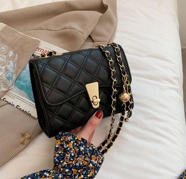 cross body women fashion pu leather crossbody bags 2021 women's luxury chain messenger shoulder bag handbags and purse
cross body women fashion pu leather crossbody bags 2021 women's luxury chain messenger shoulder bag handbags and purse