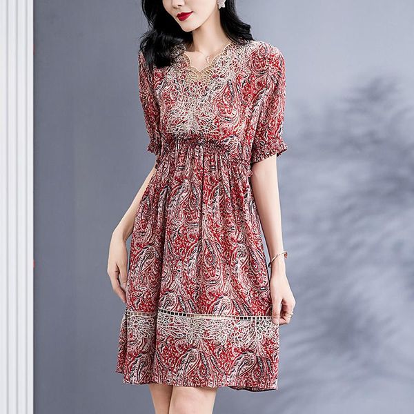casual dresses 100% natural real silk women bohemia summer elegant hollow out v-neck short sleeve high waist lady print a-line dress, Black;gray
casual dresses 100% natural real silk women bohemia summer elegant hollow out v-neck short sleeve high waist lady print a-line dress, Black;gray