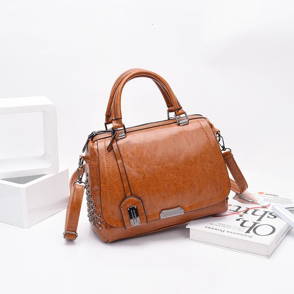 messenger bags messenger bagstrend rivet fashion portable one shoulder slant span oil wax boston women's bag 2021
messenger bags messenger bagstrend rivet fashion portable one shoulder slant span oil wax boston women's bag 2021