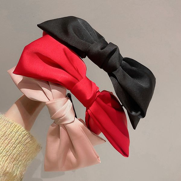 red cloth bowknot hair band fashion dongdamen forest temperament hair ornament simple personality fresh headdress, Golden;silver
red cloth bowknot hair band fashion dongdamen forest temperament hair ornament simple personality fresh headdress, Golden;silver