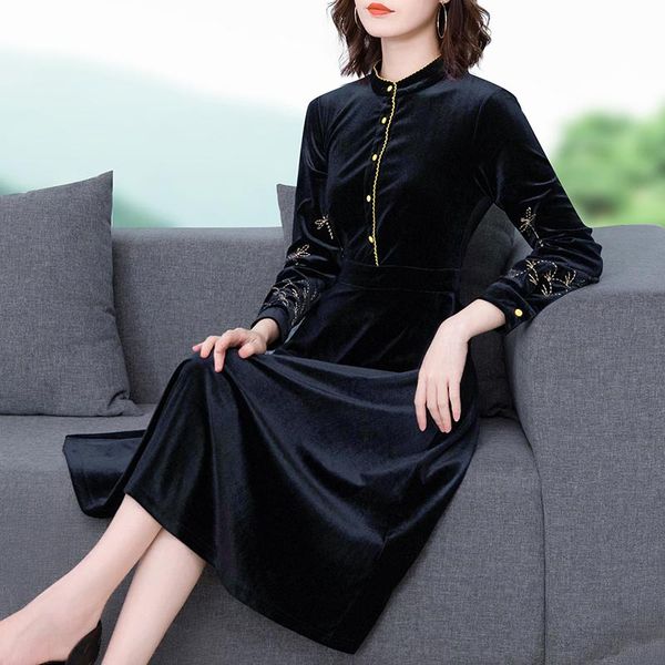 chikichi 2021 autumn and winter black velvet dress women's fashion embroidered long sleeve temperament a-line banquet casual dresses, Black;gray
chikichi 2021 autumn and winter black velvet dress women's fashion embroidered long sleeve temperament a-line banquet casual dresses, Black;gray