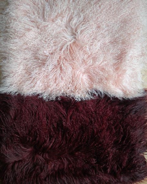 real genuine throw red and pink mongolian lamb pillow tibet fur cushion cover chair cushion/decorative
real genuine throw red and pink mongolian lamb pillow tibet fur cushion cover chair cushion/decorative