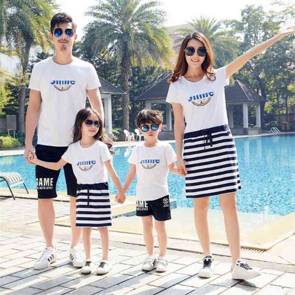 look mother daughter dress clothing father son t-shirt cotton rainbow striped cartoon family matching outfits 210417, Blue
look mother daughter dress clothing father son t-shirt cotton rainbow striped cartoon family matching outfits 210417, Blue