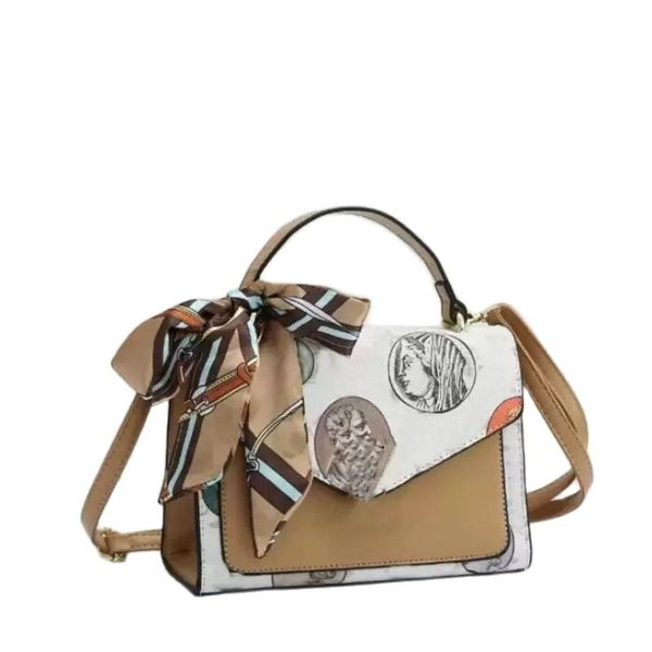 zz 2022 classic printing flower handbag messenger bag pu leather women pochette totes handbags purse shoulder crossbody bags clutch bags
zz 2022 classic printing flower handbag messenger bag pu leather women pochette totes handbags purse shoulder crossbody bags clutch bags