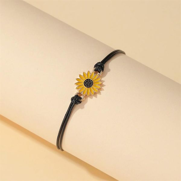 link, chain 1pc cute small daisy bracelets for women girls adjustable handmade braided black rope chains flower bracelet jewelry armbanden
link, chain 1pc cute small daisy bracelets for women girls adjustable handmade braided black rope chains flower bracelet jewelry armbanden