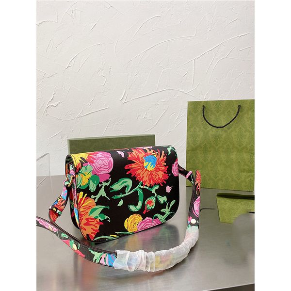 2021 artist gorgeous flower plant buckle printing series women's one shoulder bag luxuryss designerss yw
2021 artist gorgeous flower plant buckle printing series women's one shoulder bag luxuryss designerss yw