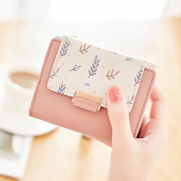 brand fashion women wallet small short fold purse printing contrast color female coin multifunction pocket, Red;black 
brand fashion women wallet small short fold purse printing contrast color female coin multifunction pocket, Red;black