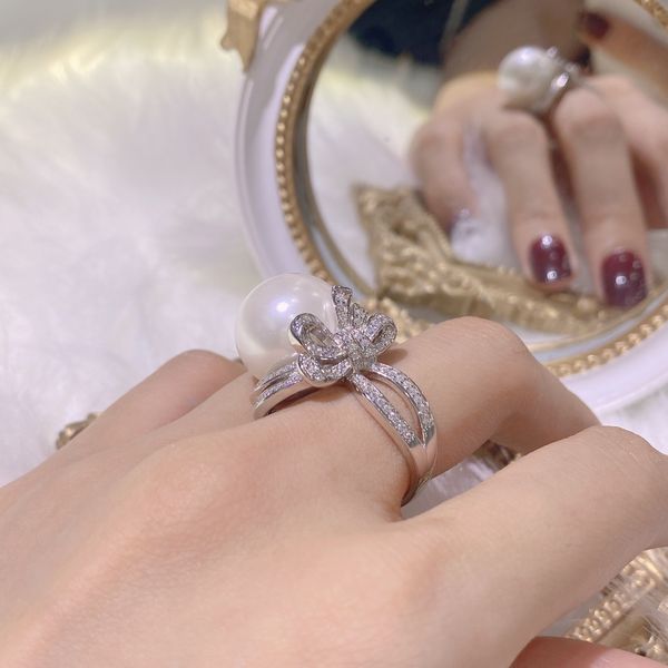 elegant 16mm pearl diamond cz ring 100% original 925 sterling silver engagement wedding band rings for women party jewelry, Slivery;golden
elegant 16mm pearl diamond cz ring 100% original 925 sterling silver engagement wedding band rings for women party jewelry, Slivery;golden