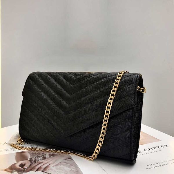 woman bag original genuine leather women messenger handbag purse 2021 red luxury fashion brand large capacity designer black envelope
woman bag original genuine leather women messenger handbag purse 2021 red luxury fashion brand large capacity designer black envelope