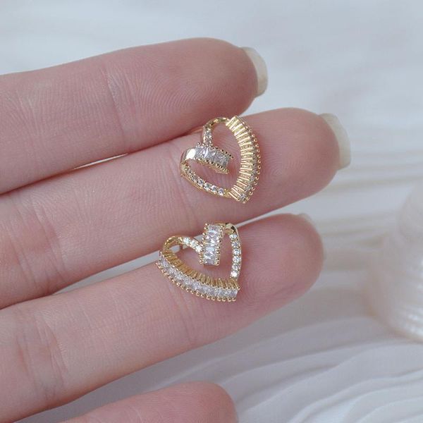 stud korean trendy design twist heart cz earrings for women bling shine zirconia 14k real gold earring daily girl jewelry gift, Golden;silver
stud korean trendy design twist heart cz earrings for women bling shine zirconia 14k real gold earring daily girl jewelry gift, Golden;silver
