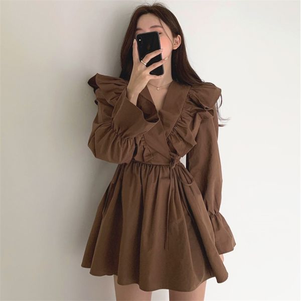 korean chic vintage dress woman v-neck cross ruffle lace up waist flared sleeve vestido mujer summer dresses female ol clothing 210603, Black;gray
korean chic vintage dress woman v-neck cross ruffle lace up waist flared sleeve vestido mujer summer dresses female ol clothing 210603, Black;gray