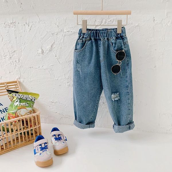jeans children's 2021 autumn boys fashion casual harem pants girls loose rolled-edge ripped denim baby 2-8y, Blue
jeans children's 2021 autumn boys fashion casual harem pants girls loose rolled-edge ripped denim baby 2-8y, Blue