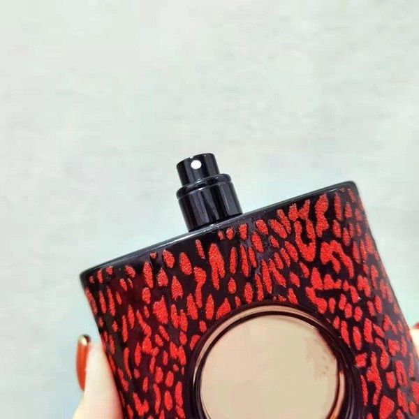 high-quality perfume women's black-red glass bottle 90ml long lasting floral eau de parfum
high-quality perfume women's black-red glass bottle 90ml long lasting floral eau de parfum