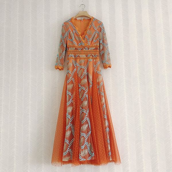 1206 2022 runway dress spring autumn dress brand same style empire long sleeve lace long v neck flora print fashion yy, Black
1206 2022 runway dress spring autumn dress brand same style empire long sleeve lace long v neck flora print fashion yy, Black
