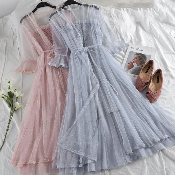 casual dresses 2021 summer women flare sleeve pleated bandage ruffles chic dress lady elastic slim mesh gauze pearl bead strap midi party, Black;gray
casual dresses 2021 summer women flare sleeve pleated bandage ruffles chic dress lady elastic slim mesh gauze pearl bead strap midi party, Black;gray