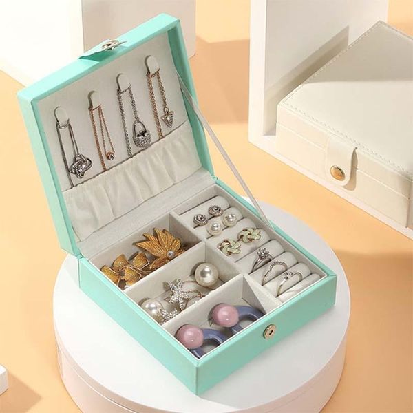 jewelry pouches, bags portable pu leather travel storage box earrings ring necklace small case organizer display earring holder, Pink;blue
jewelry pouches, bags portable pu leather travel storage box earrings ring necklace small case organizer display earring holder, Pink;blue