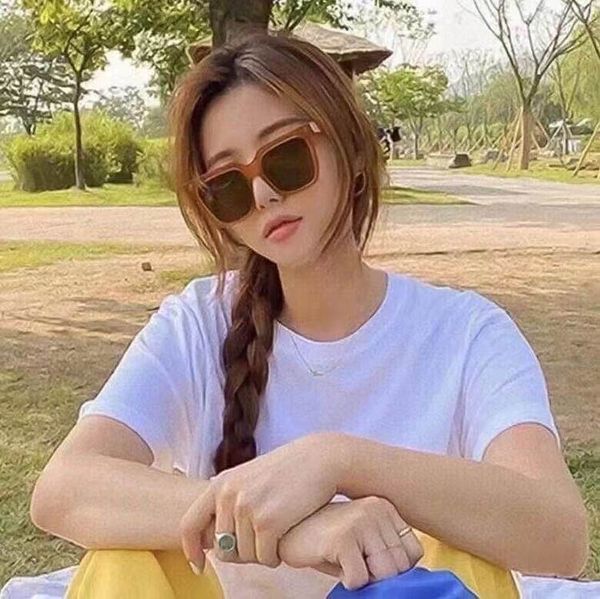 women succinct fashion street sunglasses pure color design simple plastic solid frame cool large sun glasses 5 colors wholesale, White;black
women succinct fashion street sunglasses pure color design simple plastic solid frame cool large sun glasses 5 colors wholesale, White;black