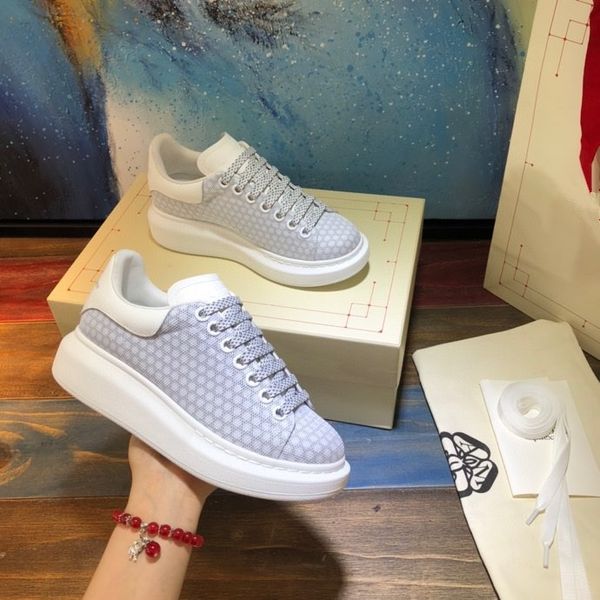2021 designer men women womens white mens shoes espadrilles flats platform oversized casual espadrille flat sneakers, Black
2021 designer men women womens white mens shoes espadrilles flats platform oversized casual espadrille flat sneakers, Black