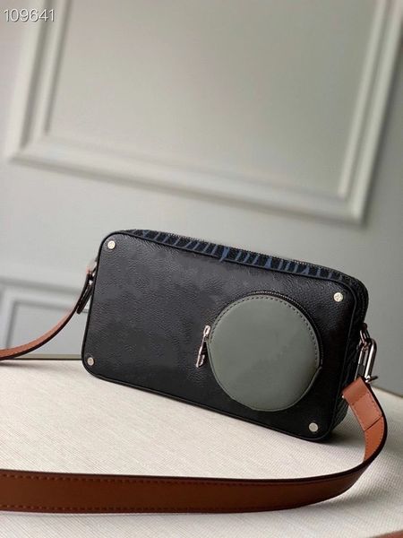 yy genuine leather handbag camera bag vintage women men luxurys designers crossbody bags shoulder female clutch classic girl handbags m69688
yy genuine leather handbag camera bag vintage women men luxurys designers crossbody bags shoulder female clutch classic girl handbags m69688