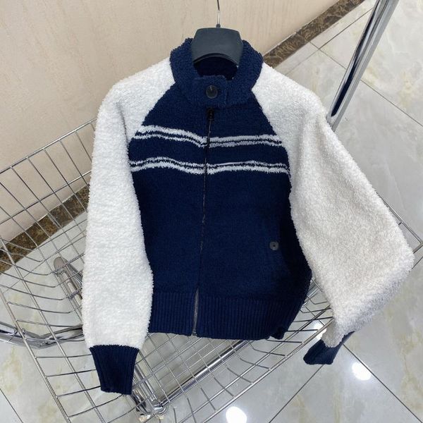 women's wool & blends high-end niche woolen coats chic button o-neck letter jacquard jackets contrast long sleeve zipper tweed lady win, Black
women's wool & blends high-end niche woolen coats chic button o-neck letter jacquard jackets contrast long sleeve zipper tweed lady win, Black