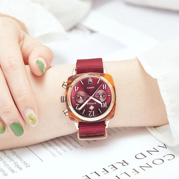 watches women fashion red quartz dress wrist watch lady multifunction chronograph cretive clock for 2021 wristwatches, Slivery;brown
watches women fashion red quartz dress wrist watch lady multifunction chronograph cretive clock for 2021 wristwatches, Slivery;brown