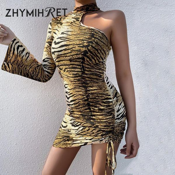 tiger print one shoulder side ruched bodycon dress flare sleeve mock neck mini hollow out vestidos casual dresses, Black;gray
tiger print one shoulder side ruched bodycon dress flare sleeve mock neck mini hollow out vestidos casual dresses, Black;gray