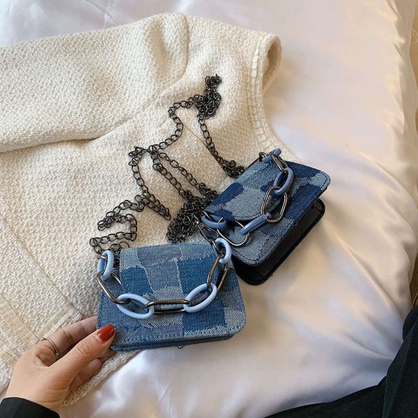 2021 denim leisure trend fashion chain menger bag women's foreign style mini portable
2021 denim leisure trend fashion chain menger bag women's foreign style mini portable