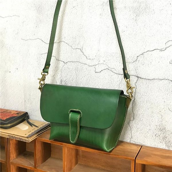 ladies' realer luxury designer vintage genuine leather fashion brand purses and handbags crossbody shoulder bags for women 2021
ladies' realer luxury designer vintage genuine leather fashion brand purses and handbags crossbody shoulder bags for women 2021