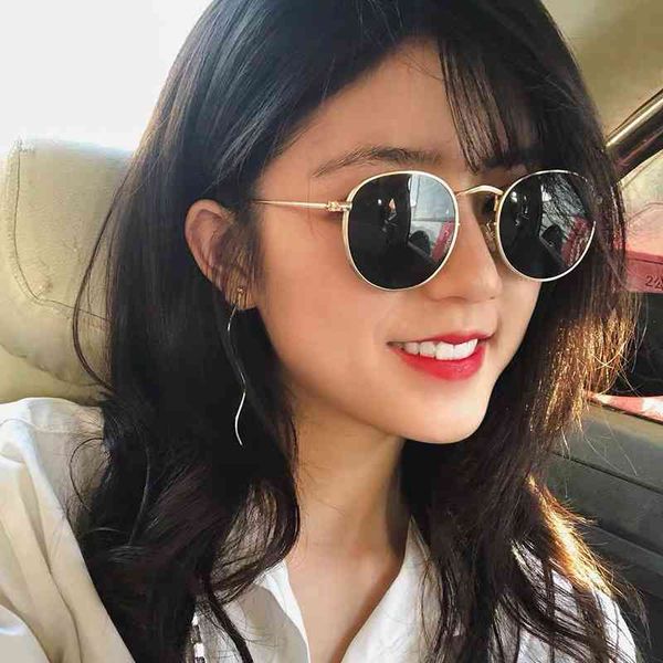 new net red same sunglass men's and women's fashion round frame sunglass anti ultraviolet fashion prince's glass, White;black
new net red same sunglass men's and women's fashion round frame sunglass anti ultraviolet fashion prince's glass, White;black