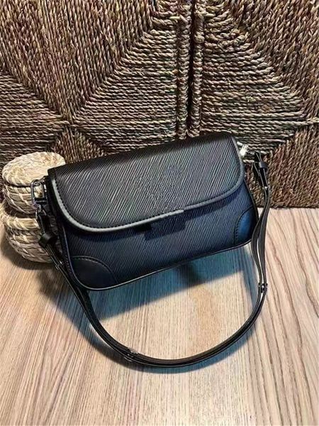 baguette bag handbag crossbody handbags tote leather bags with box solid bag chain women fashion long shoulder straps wholesale
baguette bag handbag crossbody handbags tote leather bags with box solid bag chain women fashion long shoulder straps wholesale