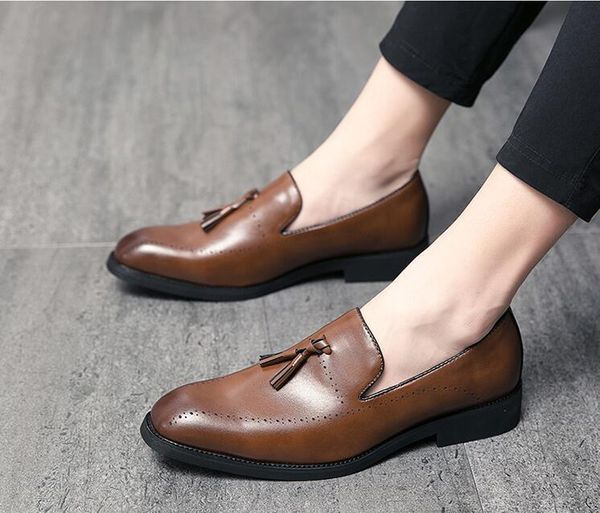 dress shoes trend 2021 men black browen pointed tassel oxford male wedding prom homecoming shoe sapato social masculino
dress shoes trend 2021 men black browen pointed tassel oxford male wedding prom homecoming shoe sapato social masculino