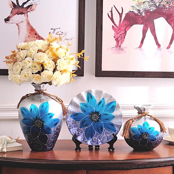 vases hand-painted ceramic vase 3-piece set living room ornament creative home decoration retro decor wine cabinet
vases hand-painted ceramic vase 3-piece set living room ornament creative home decoration retro decor wine cabinet